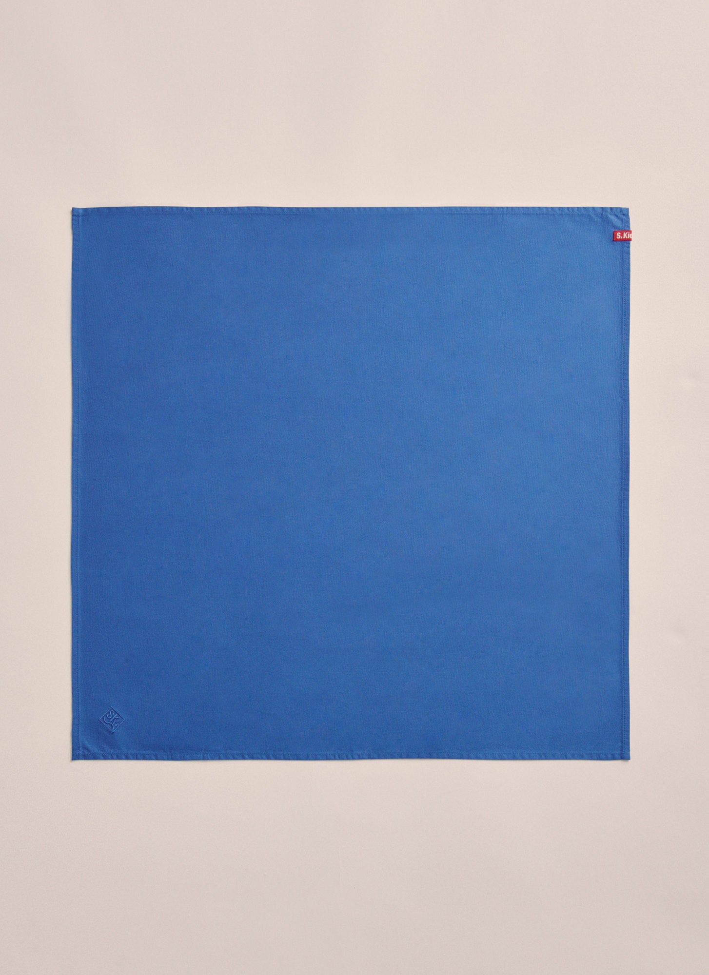 1ACU00153_MIDBLUE_3_1765847174