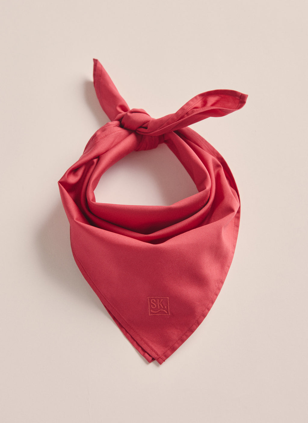 1ACU00153_RED_1_1765847184