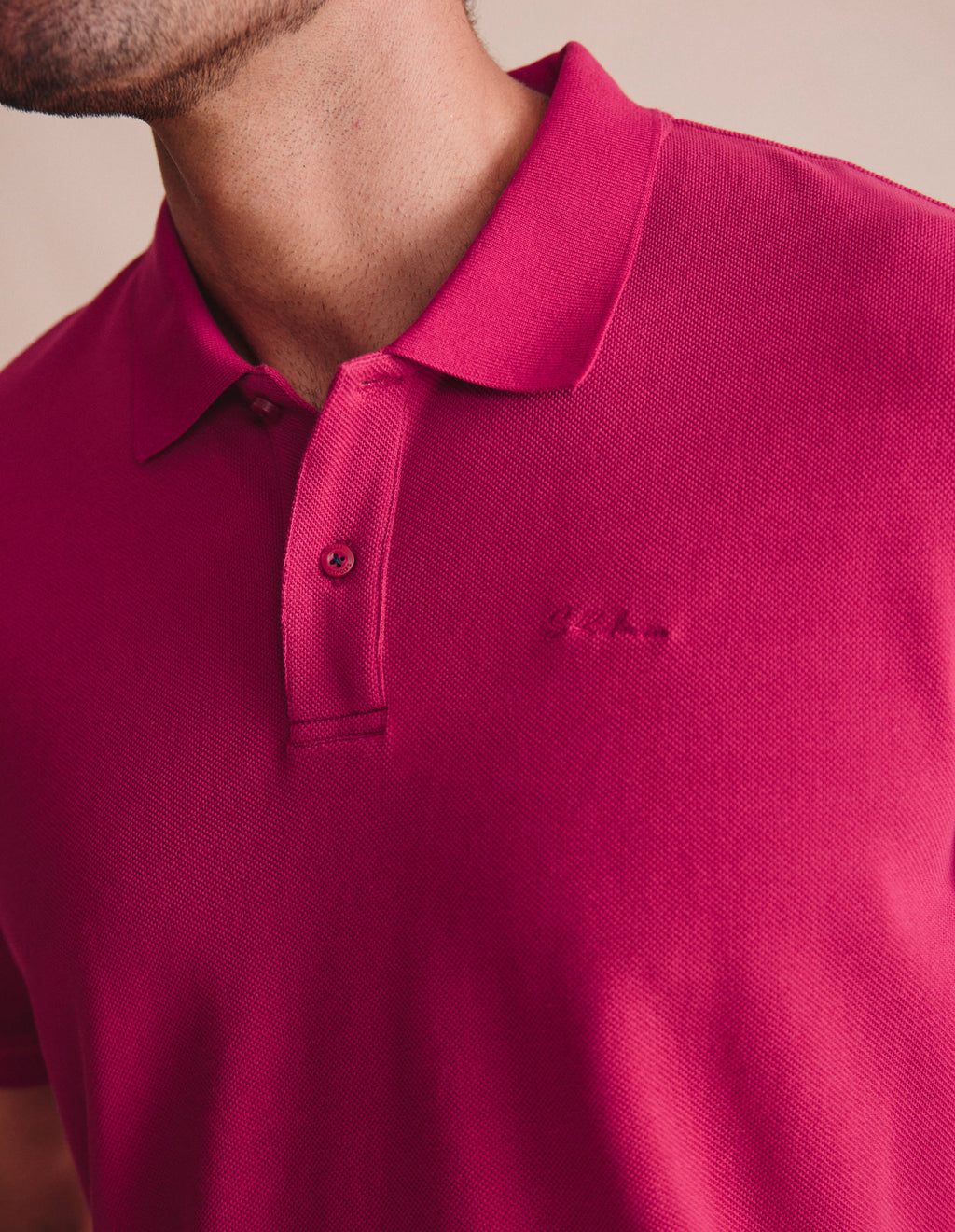 1POM00020_RED_3_1765847568