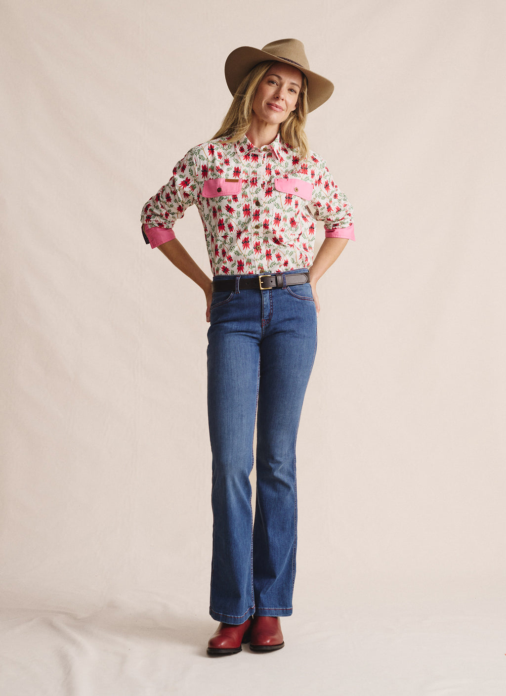 1SHW00078_WHI_2_1743414451