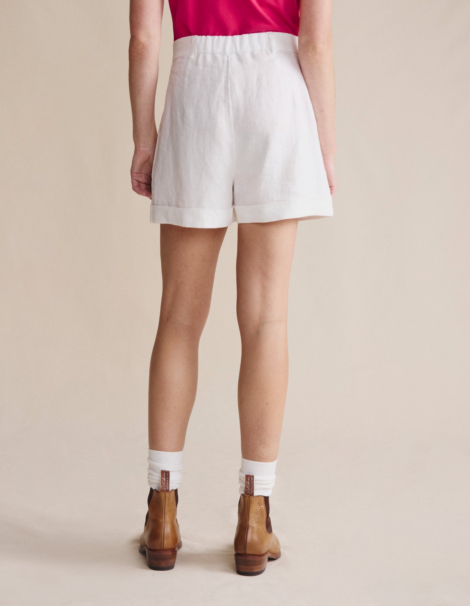 1STW00108_WHI_14_1765847123