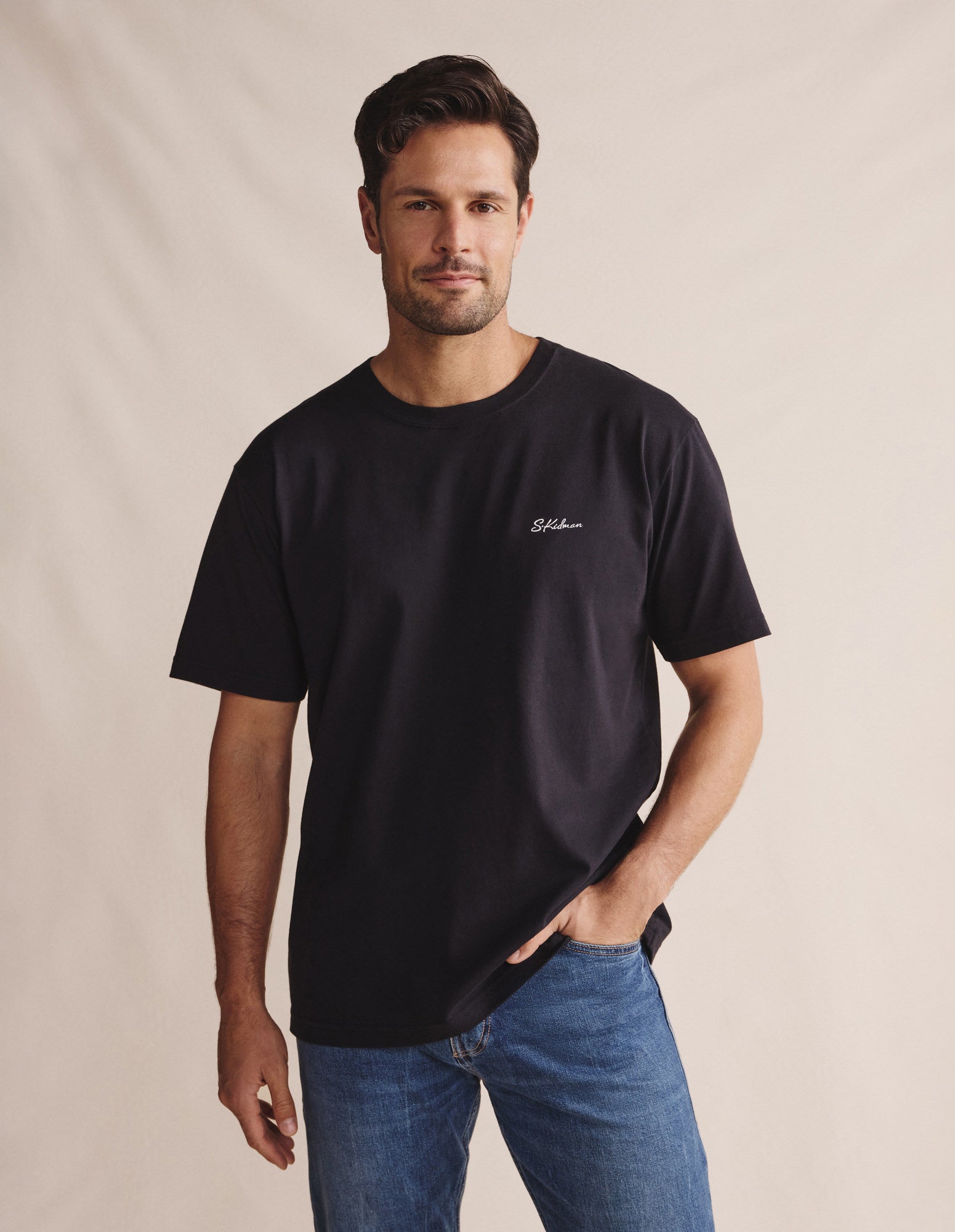 1TSM00261_BLKWHT_1_1774487528