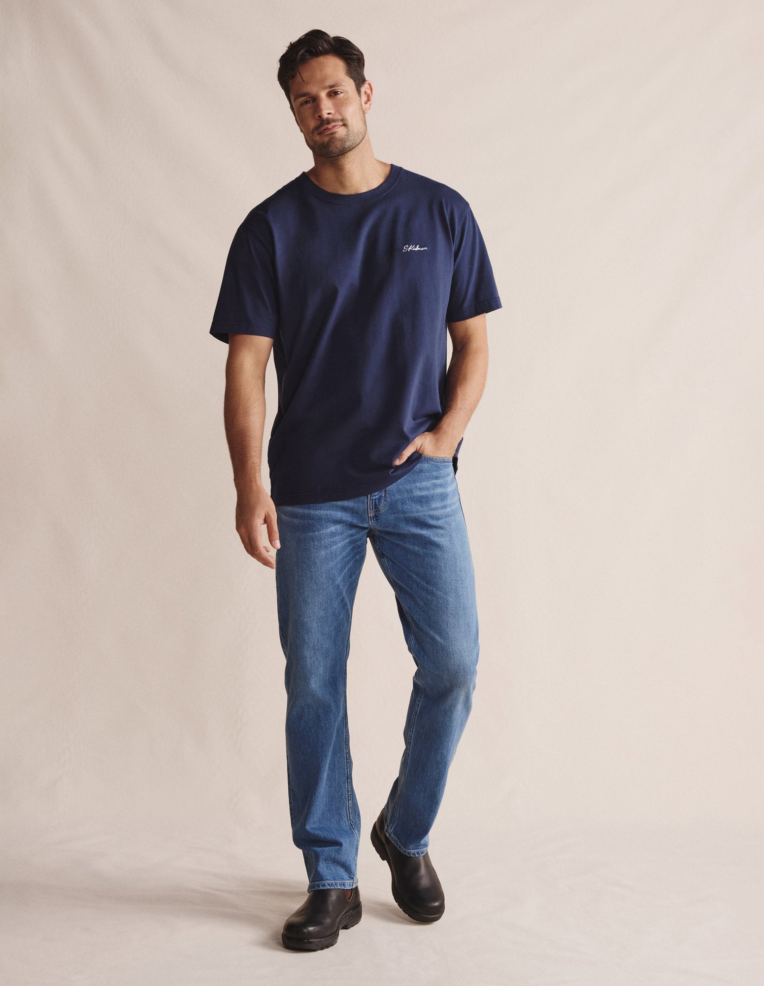 1TSM00261_NAVWHI_2_1774487527