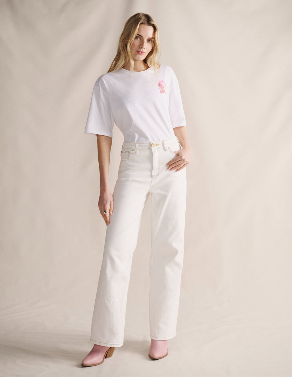1TSW00348_WHITE_2_1784702384