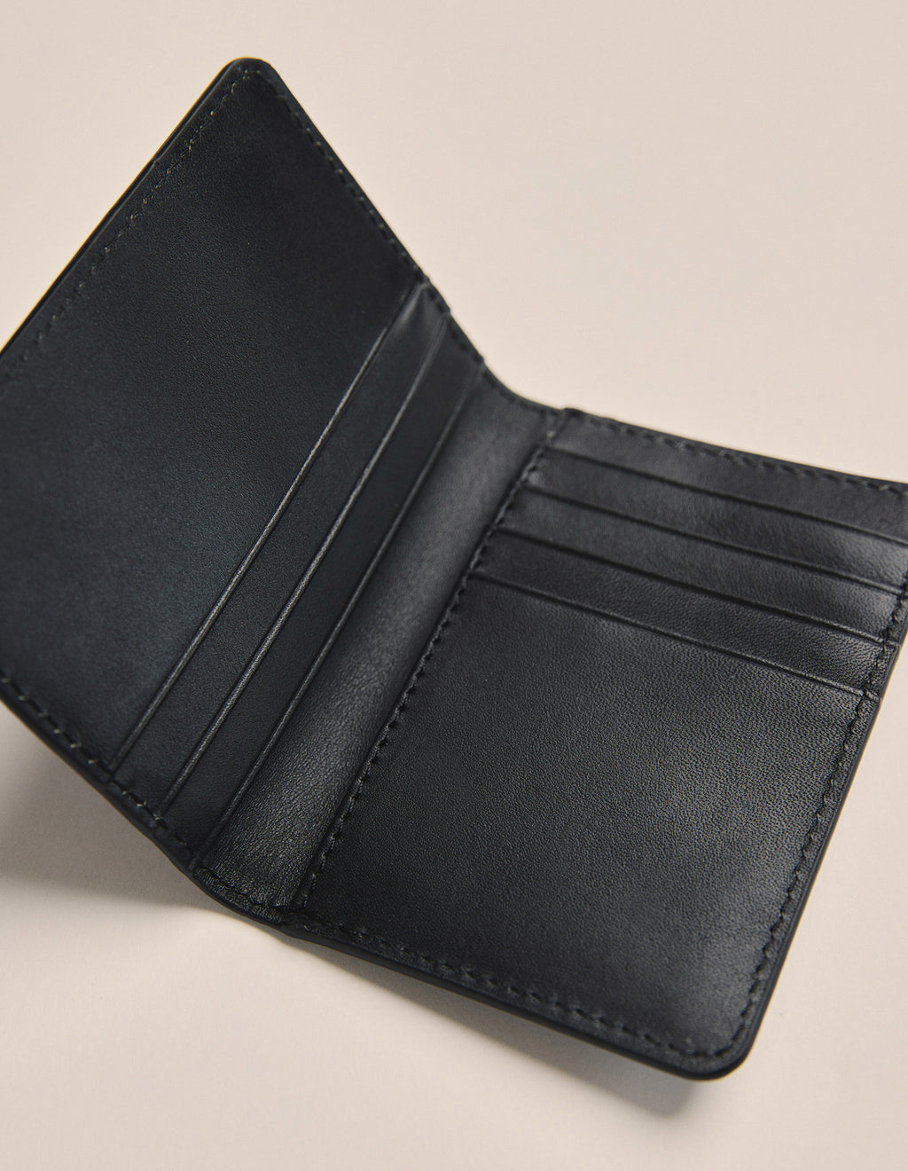 K0024BLK_BLK_2_1765333341