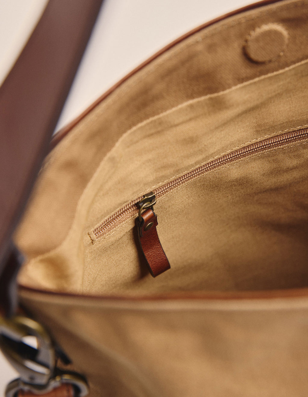 K0038TAN_TAN_4_1770244016