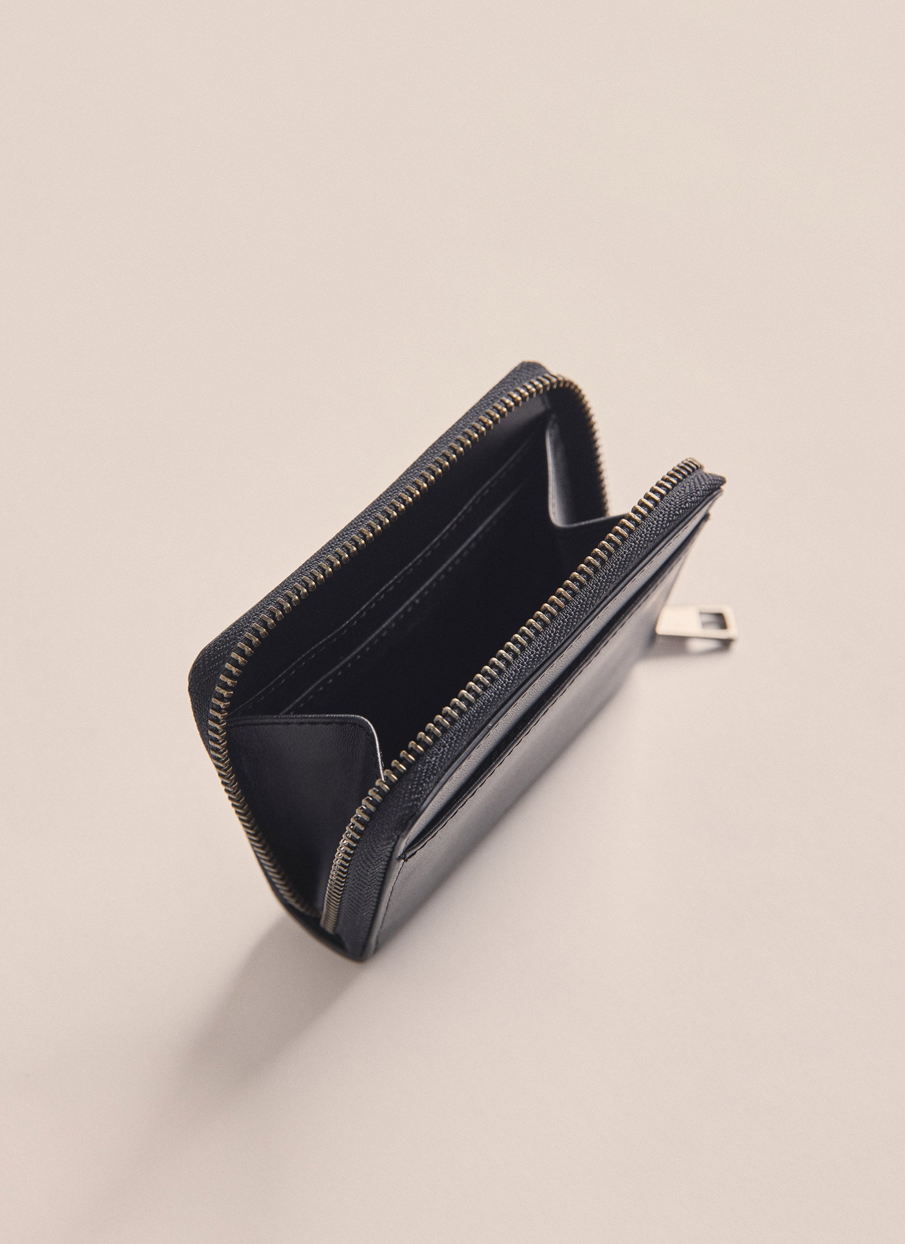 K0046BLK_BLK_3_1763686727